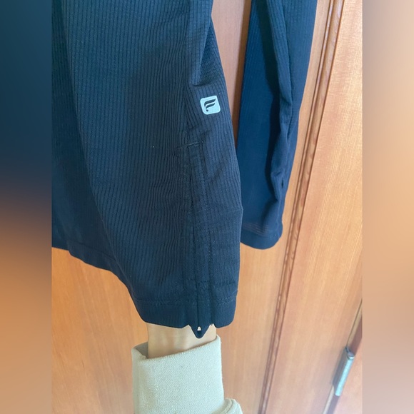 Fabletics Long Sleeve Top - Picture 5 of 6